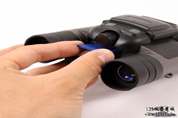 Thanko udgzdc8m帶有一個(gè)1.5英寸的tft液晶屏幕的望遠(yuǎn)鏡(二)